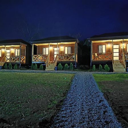 Chateau Ateni Cottages Гори Экстерьер фото