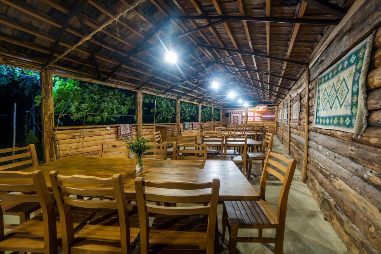Chateau Ateni Cottages Гори Экстерьер фото