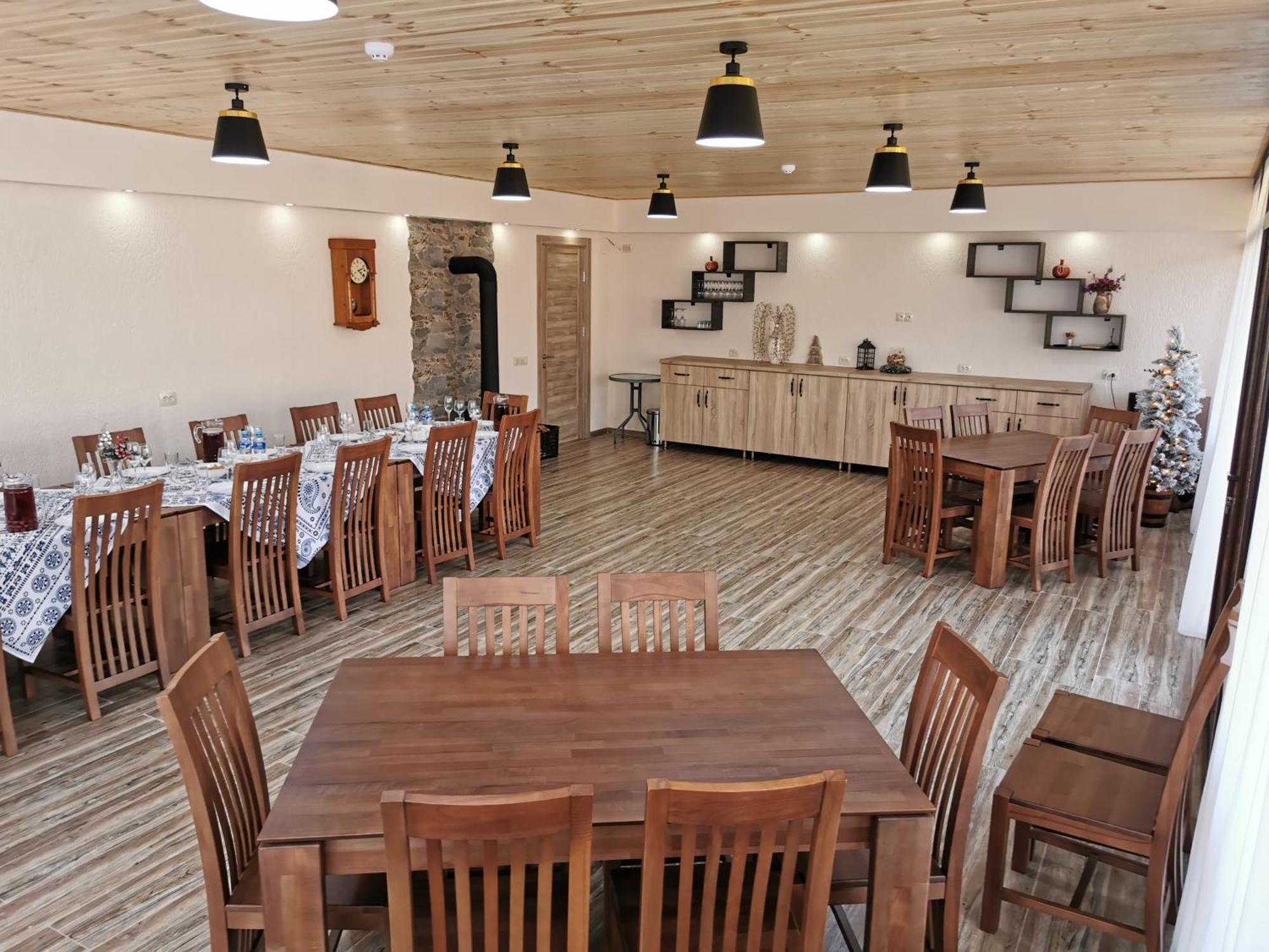 Chateau Ateni Cottages Гори Экстерьер фото